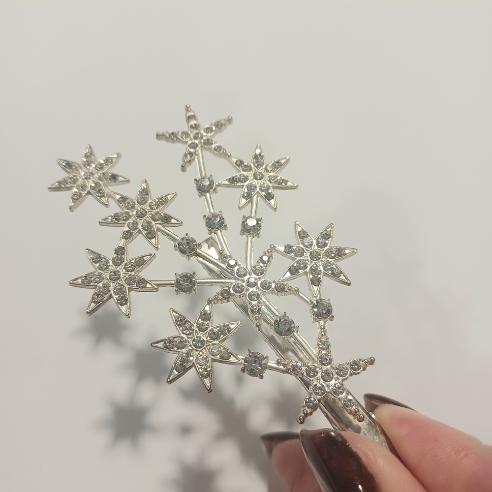 Beautiful Silver Star Hair Clip - Picture 3 of 6
